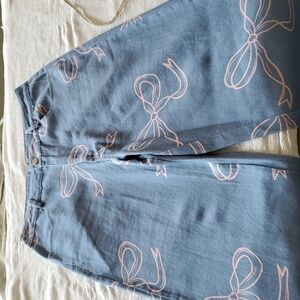 Bailey Rose Blue with Pink Bow Pattern, Wide Leg Sz. M Blue Jeans
